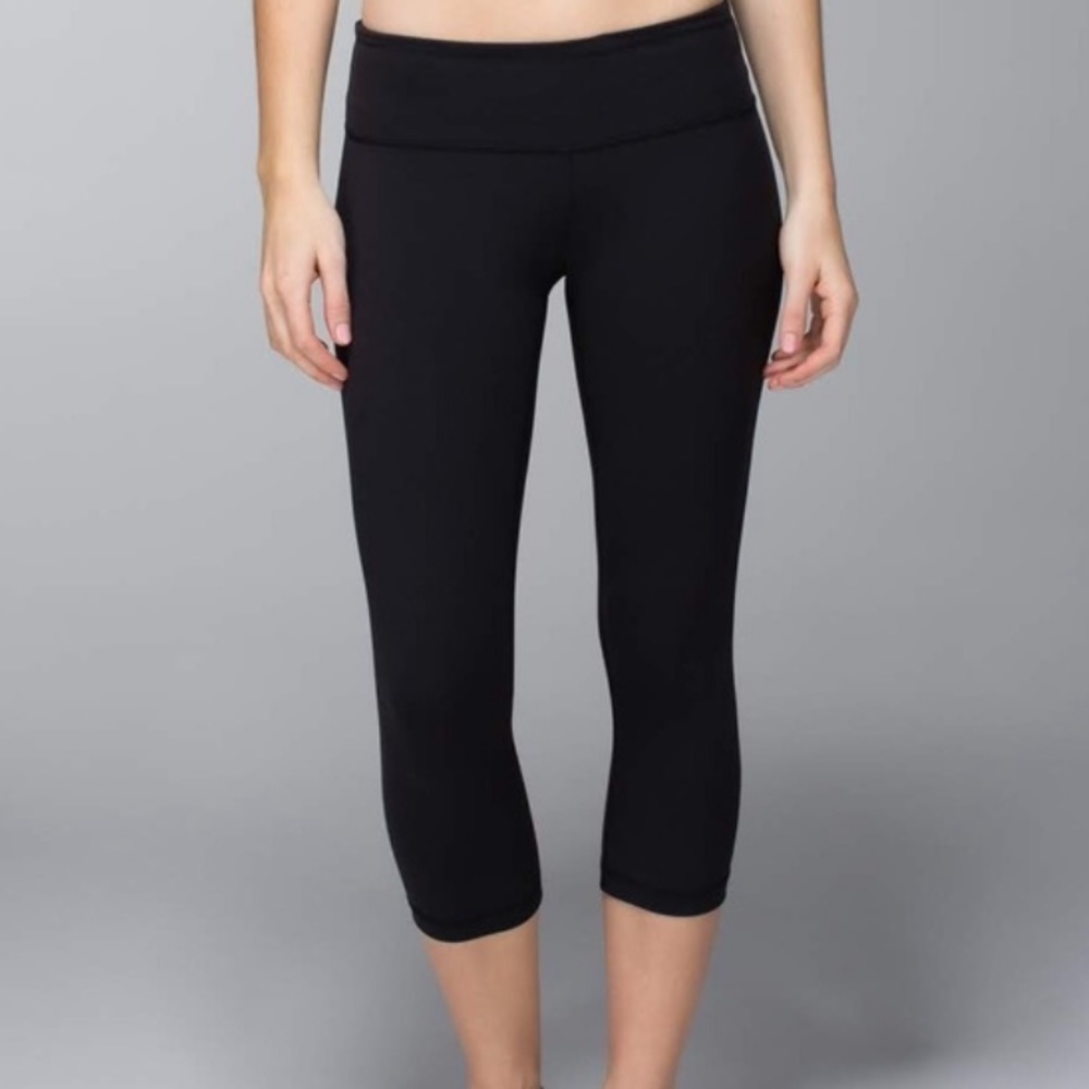 Lululemon wunder under crop